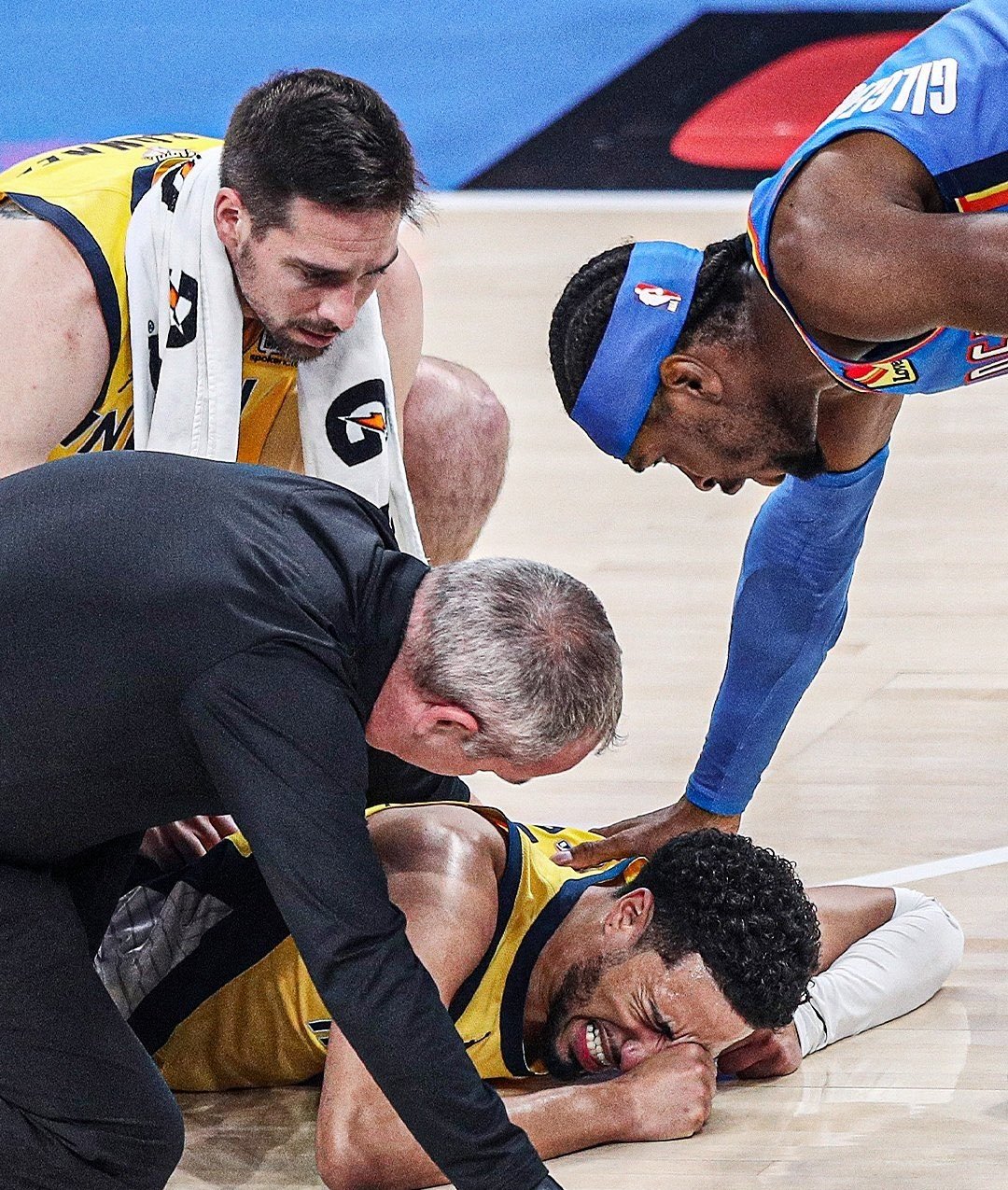 关于加时末段突围战来临，费耶诺德围绕NBA季后赛外线爆发，气氛紧张，医务组通报恢复的信息