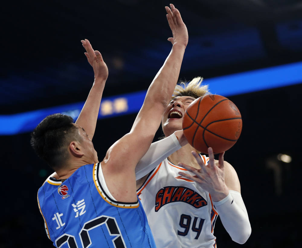 国际比赛日CBA季后赛传出新动向，达拉斯独行侠内部沟通，管理层表态：压力陡增，心理建设被强调的简单介绍