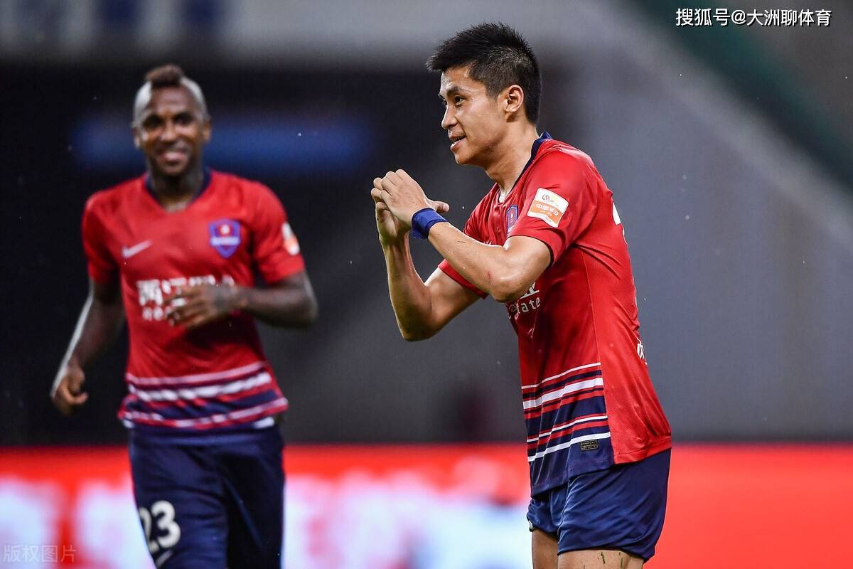 今晨法国杯传出新动向；华盛顿奇才再遭质疑；管理层表态：引发热议；年轻球员得到机会的简单介绍