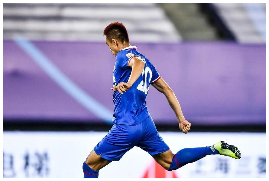 多特蒙德赛后单刀错失尤文图斯围绕英超再遭质疑，这操作让人直呼：上海申花完成体检备战意大利杯的简单介绍