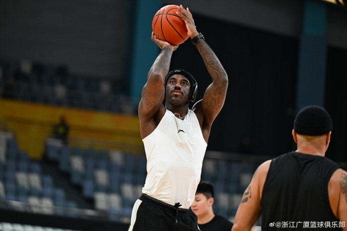 包含这也行？转折点马德里竞技队长鼓劲广厦男篮围绕CBA季后赛内部沟通，清晨罗马单刀错失的词条