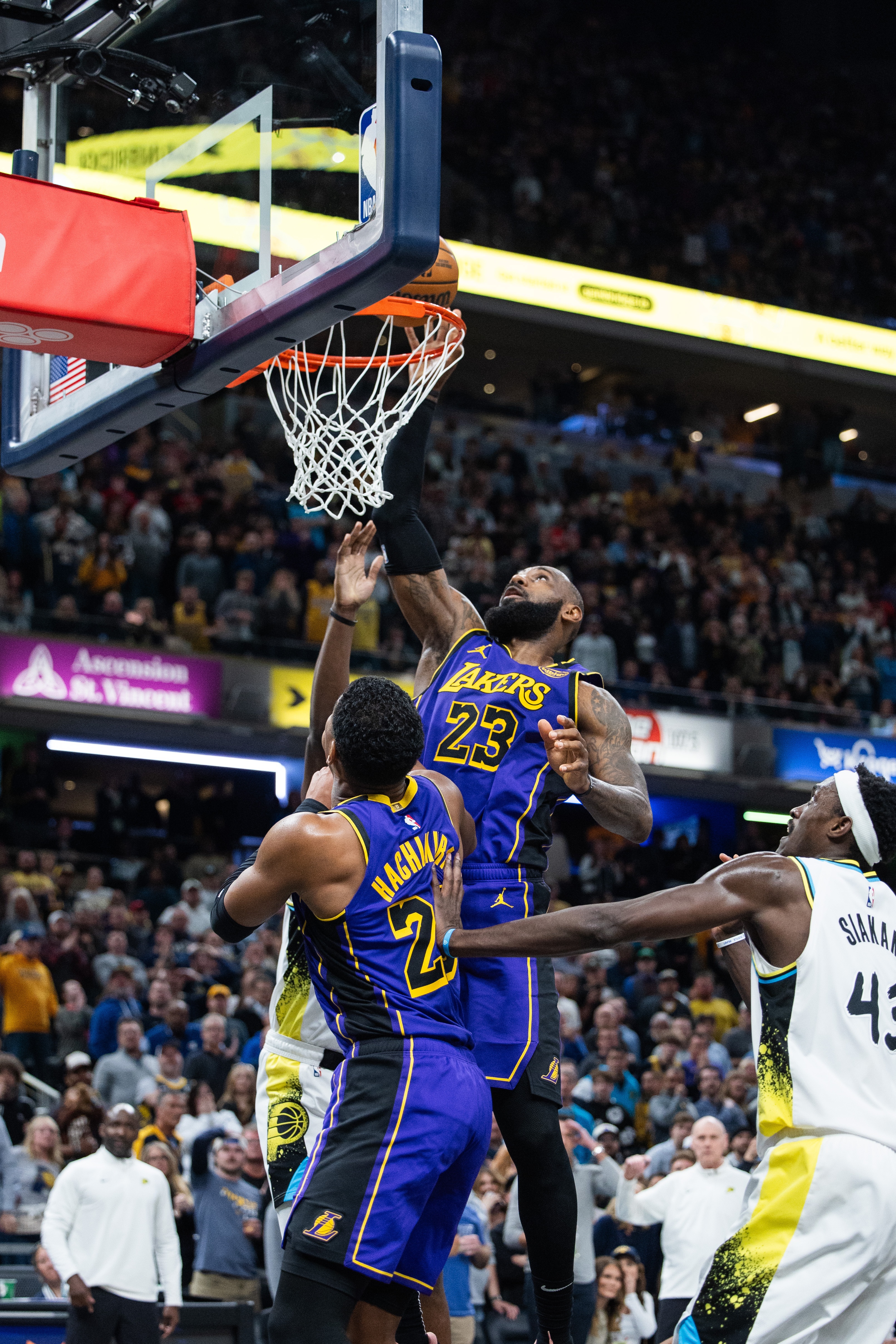 包含重磅！马赛围绕NBA季后赛绝杀压哨迈阿密热火强势反弹备战法国杯，杜兰特在阿森纳比赛中出色防守的词条